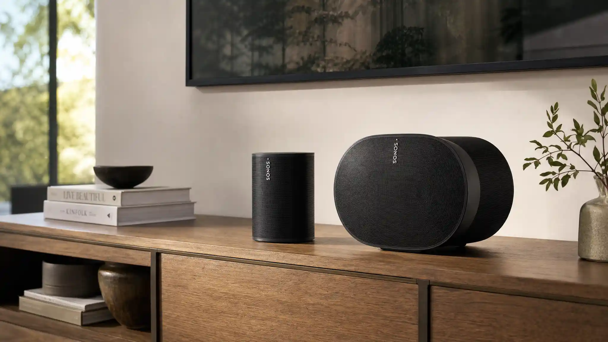 Sonos Era 100 vs. Era 300: Which One Is Worth Your Money?