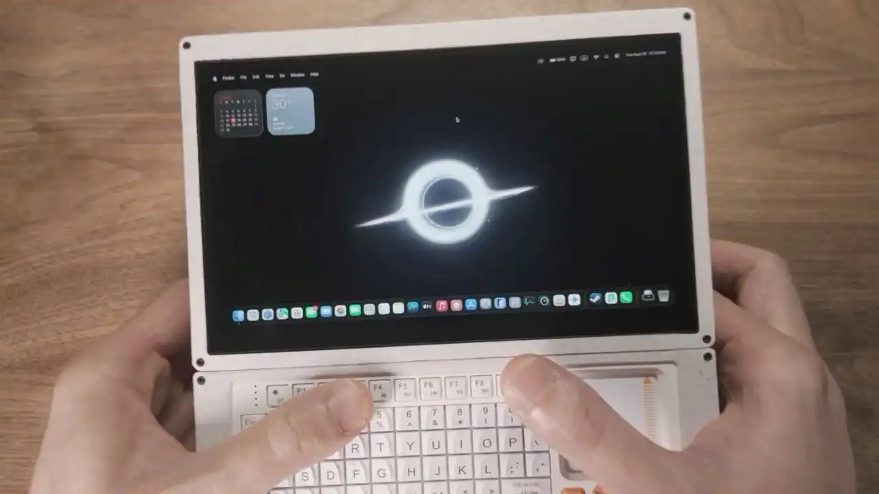 Mac Mini Gaming Handheld: A Portable Cyberdeck